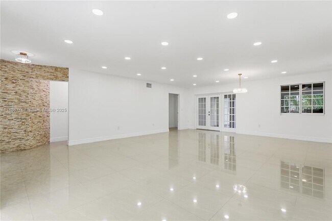 Foto del edificio - 1400 E Hawthorne Cir