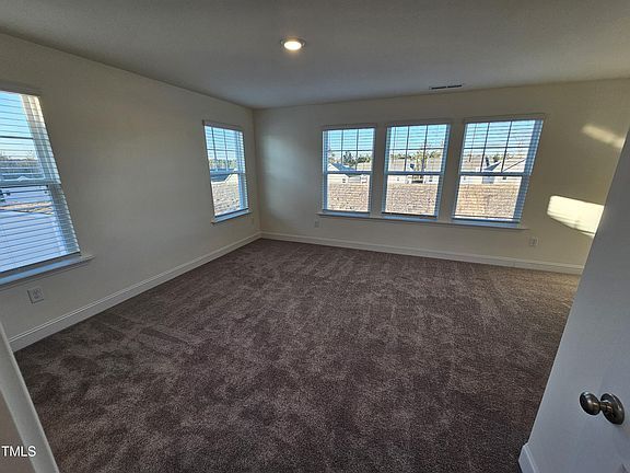Building Photo - Build Equity While Leasing - Lease and Own...