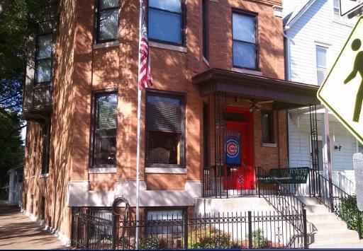 Building Photo - 1624 W Addison St