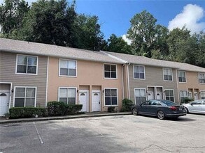 Building Photo - 4415 SW 34th St