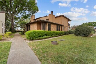 Building Photo - 7823 Bateman Ln
