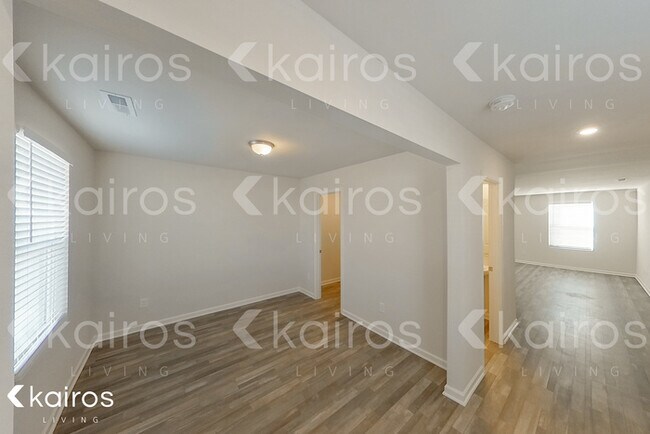 Building Photo - 348 Winding Meadows Ln.