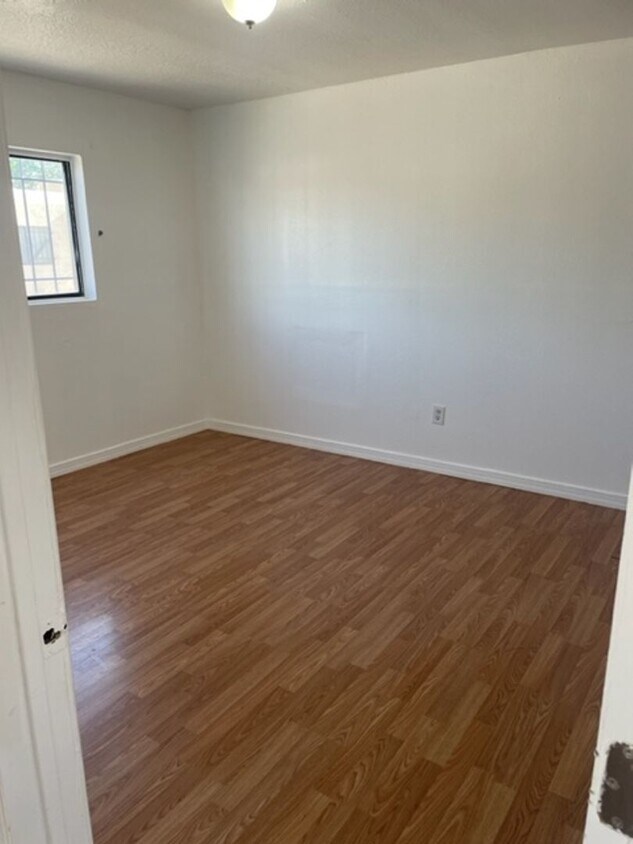 Foto del edificio - 305 Wisconsin St NE