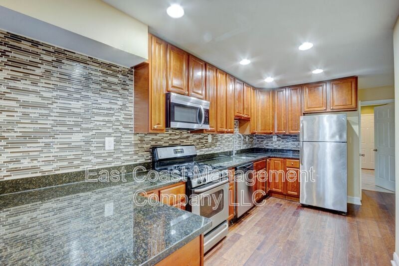 Photo - 2343 McElderry St