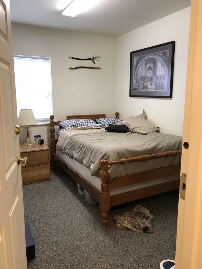 Foto del edificio - 875 Willard St