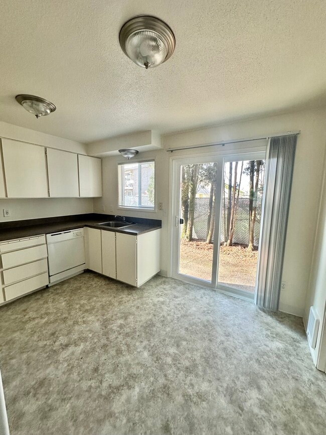 Building Photo - JFJ Properties