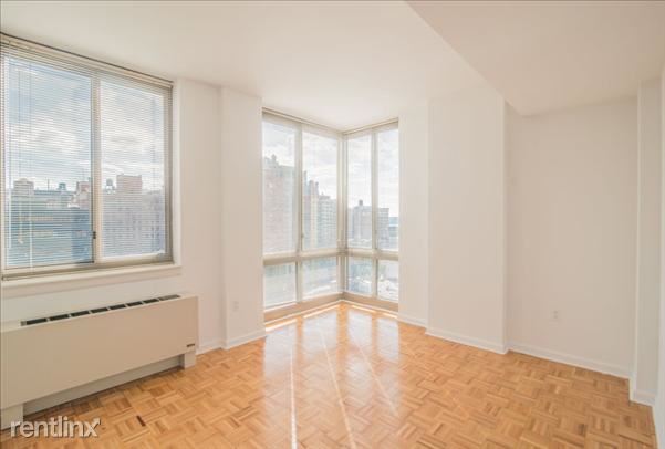 Building Photo - 401 W 37th St