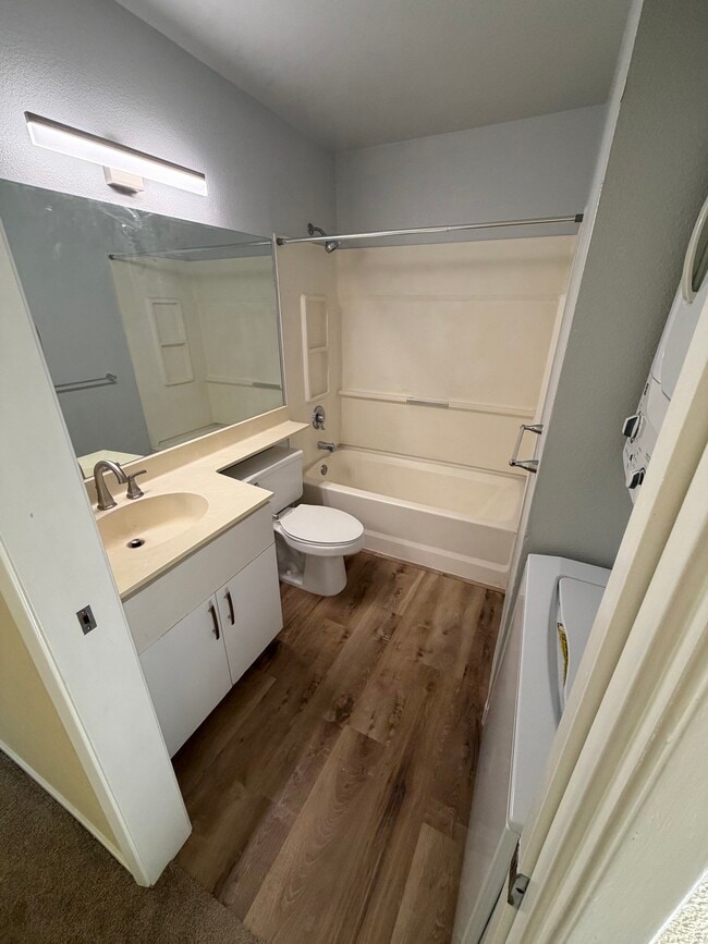 Building Photo - 91-243-243 Hanapouli Cir