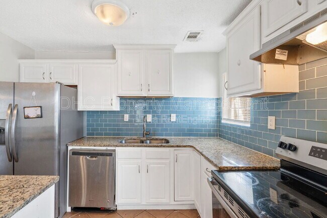 Foto del edificio - 752 McDonough Blvd SE
