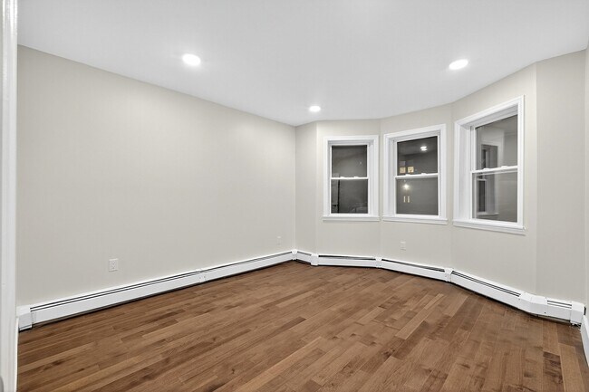 Foto del edificio - 93 W 11th St