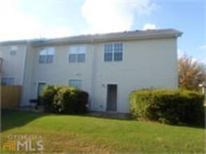 Building Photo - 2423 Brianna Dr