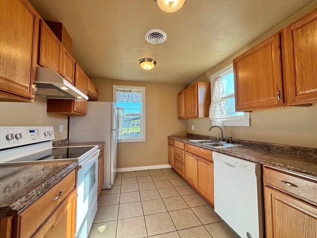 Foto del edificio - 4216 E Princeton Ave