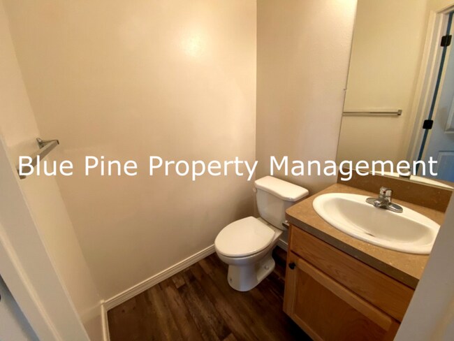 Building Photo - 1512 N Stevens Dr