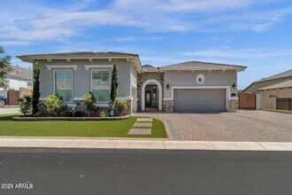 Building Photo - 4449 E Fountain St