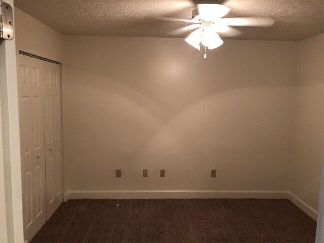 Foto del edificio - 4312 N Holland Sylvania Rd