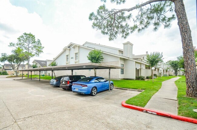 Foto del edificio - 6211 Ludington Dr