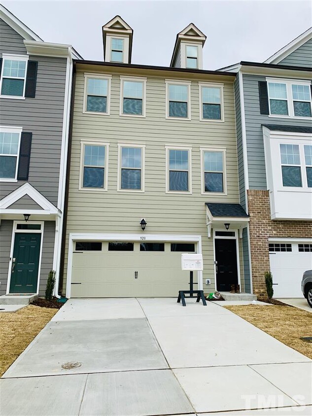 Foto principal - 932 Dalton Ridge Pl