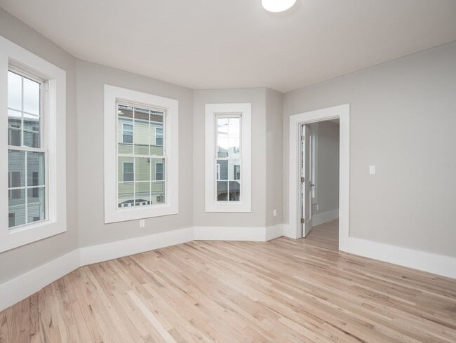 Building Photo - 38 Holman St