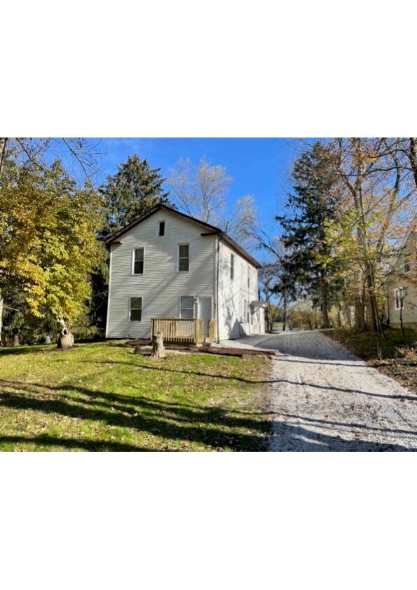 576 High St NE, Canal Fulton, OH 44614 House for Rent in Canal Fulton, OH