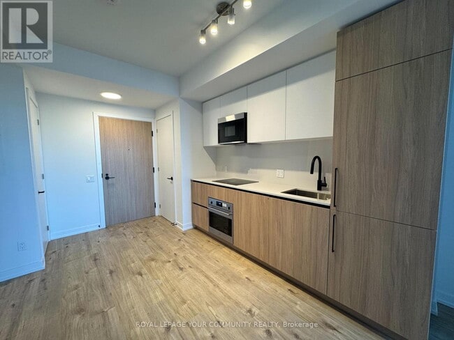 Photo du bâtiment - 35 Parliament St