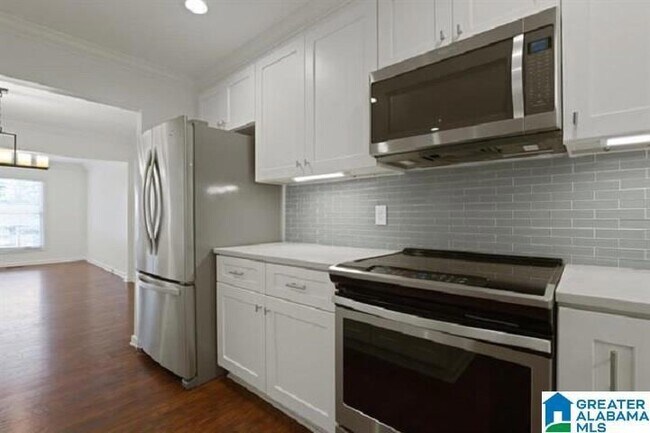 Foto del edificio - 2106 Montreat Pkwy