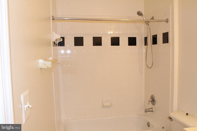Building Photo - 5126 Brittney Elyse Cir