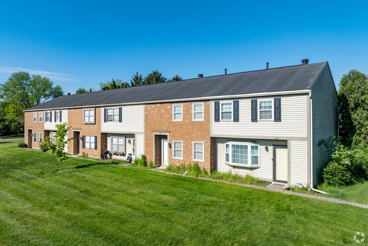 Primary Photo - Wellington Commons Condominiums