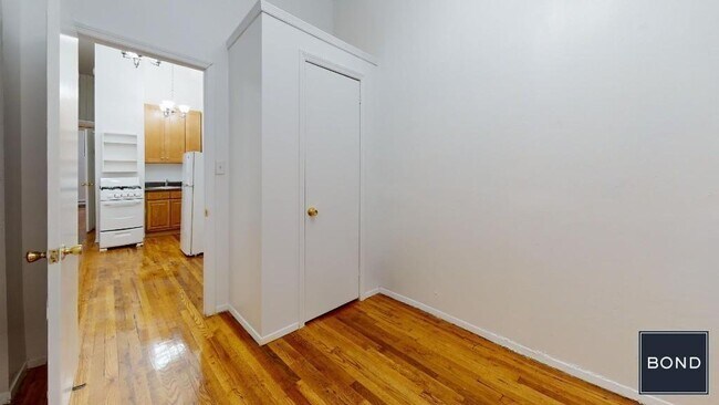 Building Photo - 168 Rivington St