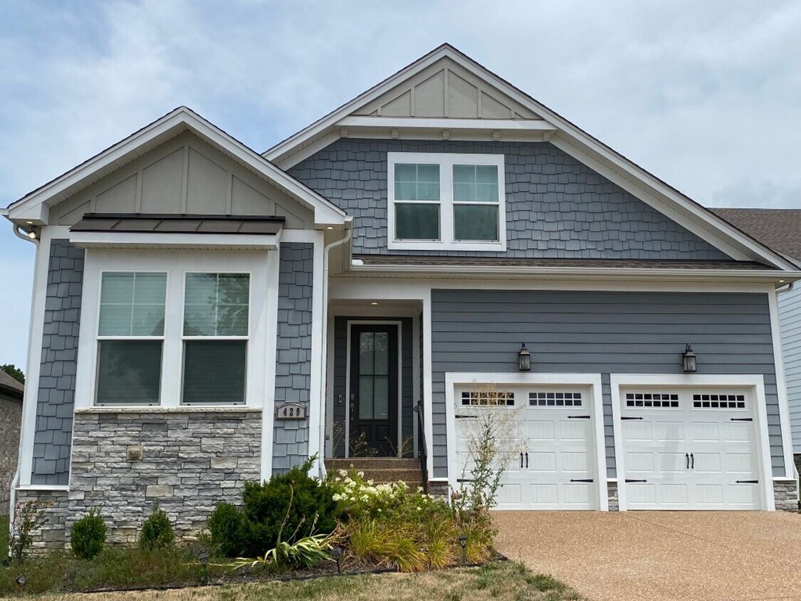 Primary Photo - Beautiful Craftsman Style Home in Nolensville