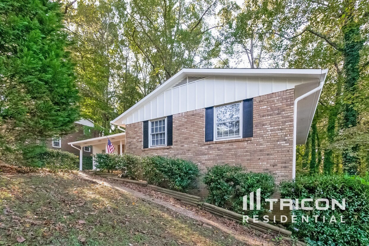 Foto principal - 3394 Kenland Rd SE