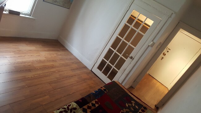 Foto del edificio - 7330 S Yates Blvd