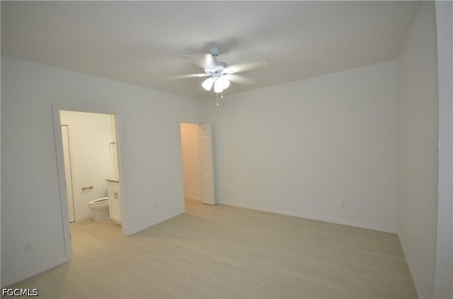 Foto del edificio - 3303 Armstrong Ct