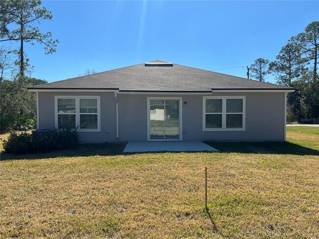 Building Photo - 13 Pine Ash Ln