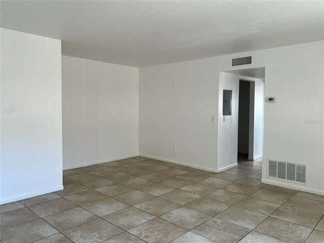 Foto del edificio - 8701 4th St N