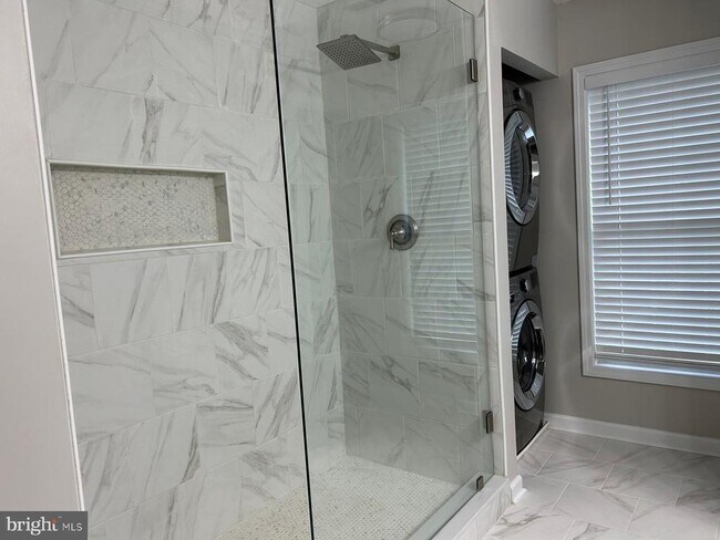 Building Photo - 24674 Peach Orchard Ln