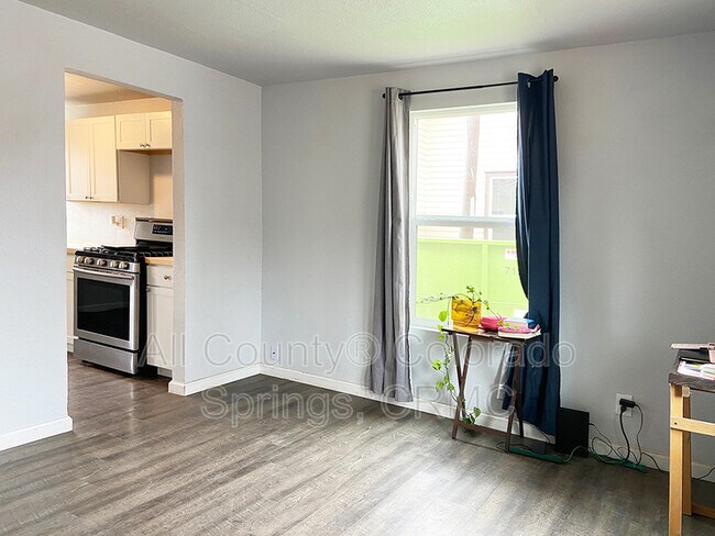 Foto del edificio - 26 W Brookside St