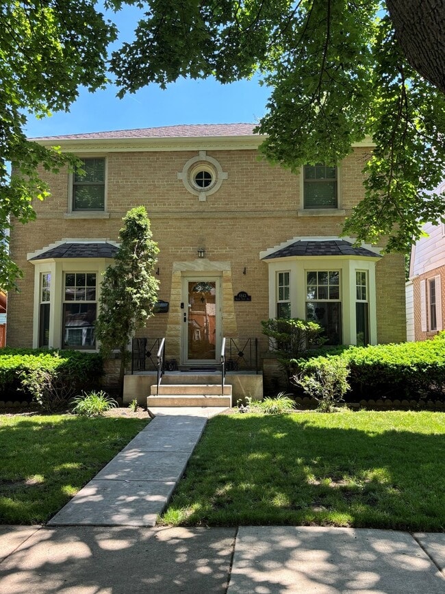 Building Photo - 6843 Tripp Ave