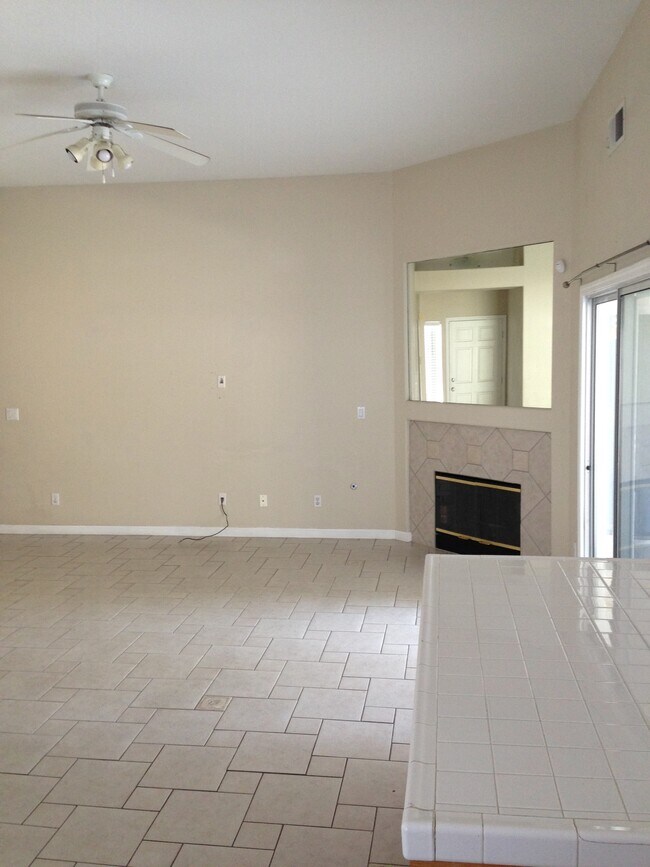 Building Photo - 3440 W Tenaya Way
