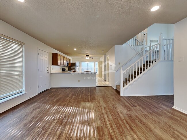 Building Photo - 6725 Biltmore Place