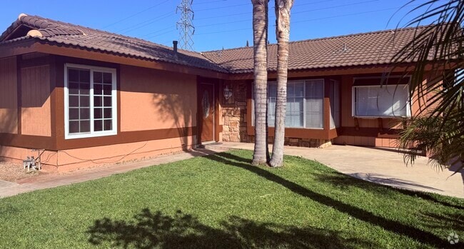 Building Photo - 2920 Bixby Dr