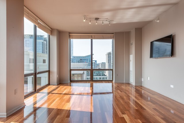 Foto del edificio - 233 E 13th St