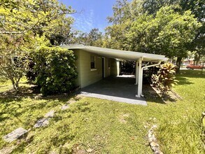Building Photo - 1212 Jamajo Blvd