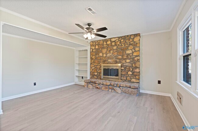 Foto del edificio - 1927 Edenton Dr SW