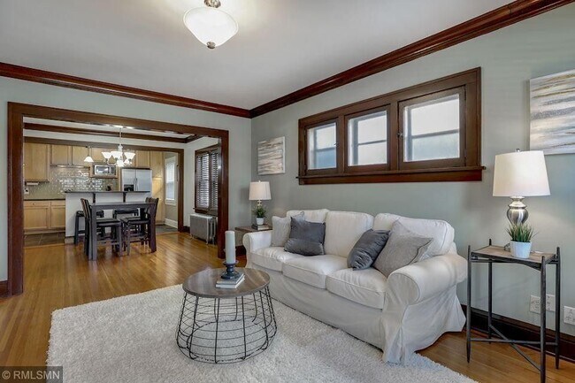 Foto del edificio - 3508 Emerson Ave S