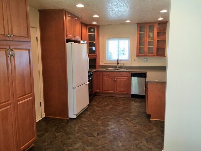 Foto del edificio - 1761 Berrydale St