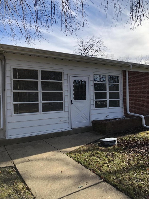Foto principal - 95E Edinburgh Ln