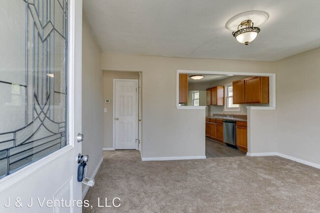 Building Photo - 3 br, 1 bath House - 700 Quail Ave