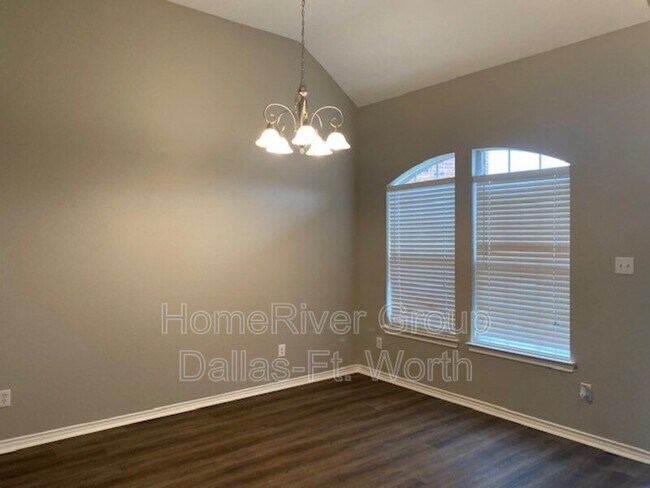 Building Photo - 6802 Shore Breeze Ct