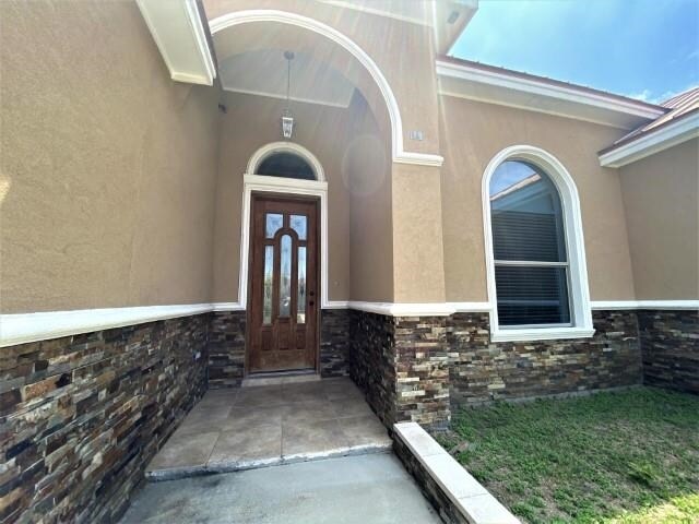 Building Photo - 120 Vista Hermosa