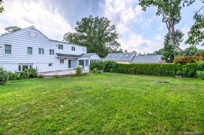 Building Photo - 14 Dimsdale Dr